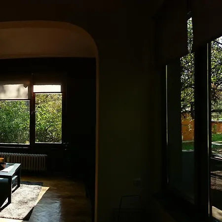 Apartment Wendy House *